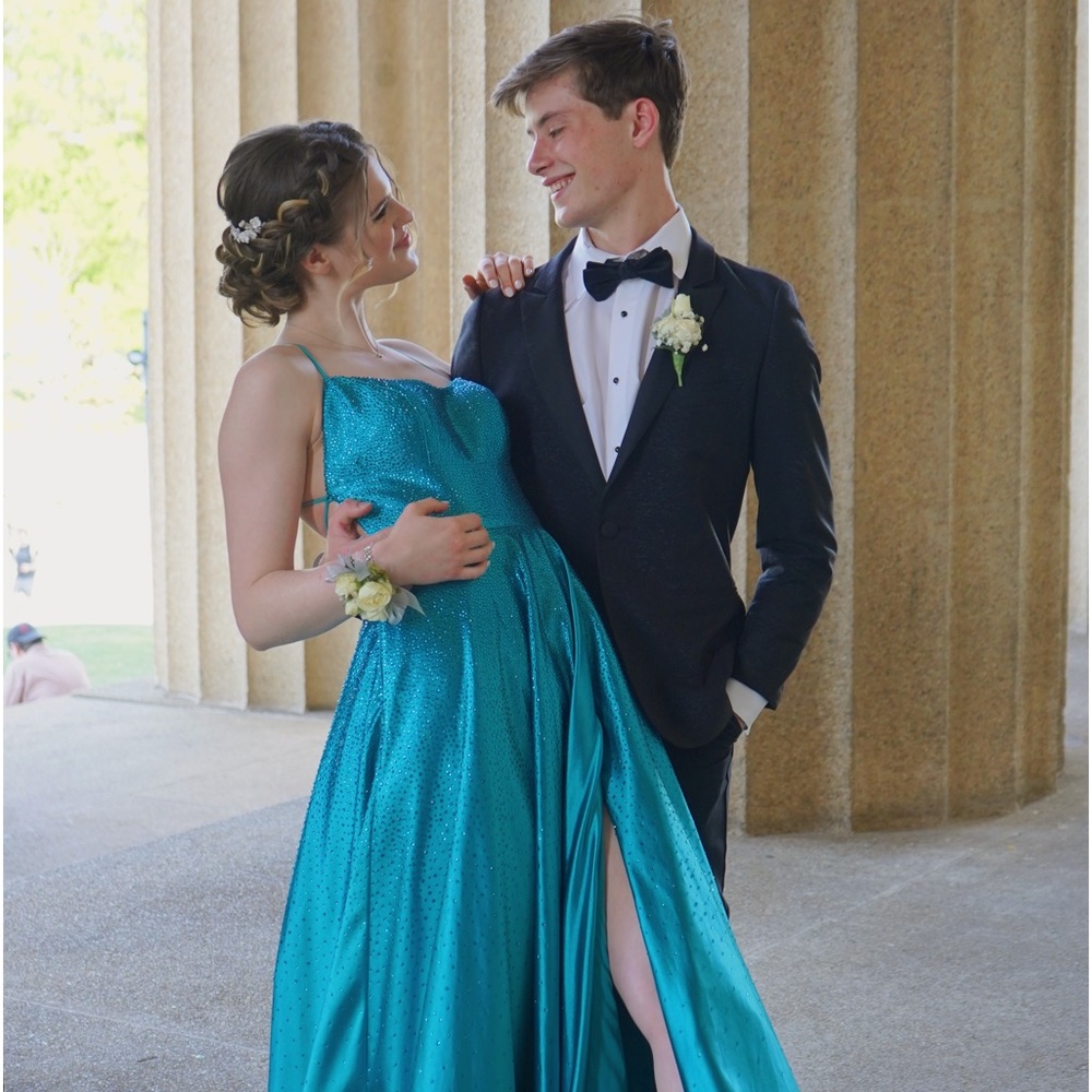 Stunning Sherri Hill Formal Dress